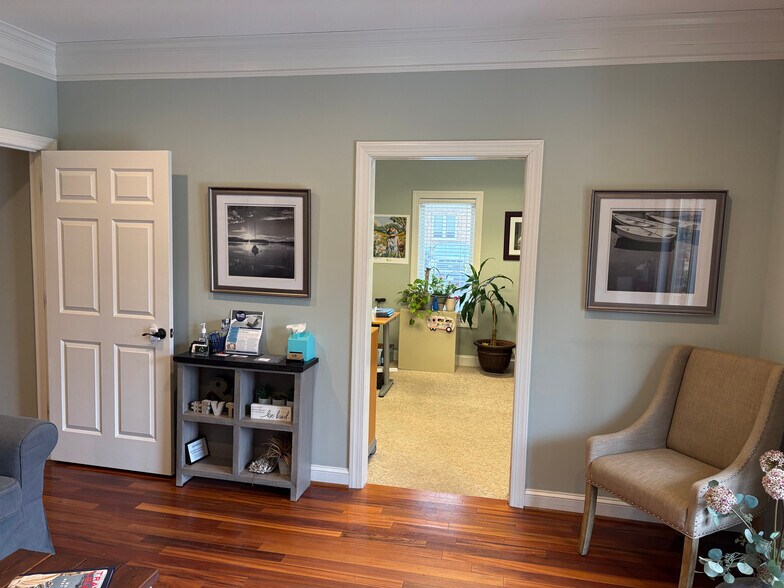 More Photos Of 223 Bulifants Blvd, Williamsburg Medical For Lease