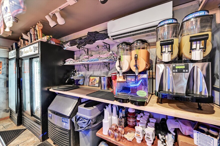 More Photos Of 10 W Oak St, Frackville Restaurant For Sale