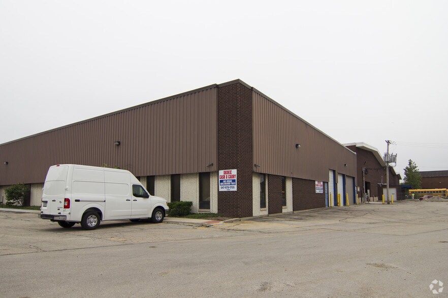 More Photos Of 3500 W Touhy Ave, Lincolnwood Warehouse For Sale
