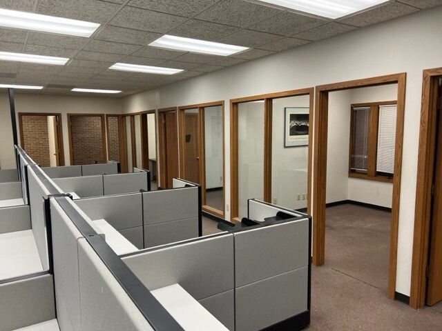 More Photos Of 4777 E State St, Rockford Medical For Lease