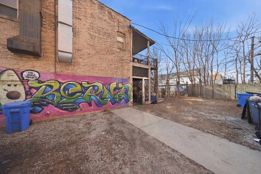 More Photos Of 518 Western ave, Chicago Apartments For Sale