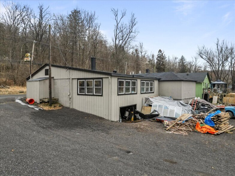 More Photos Of 23 Musconetcong River Rd, Hampton General Retail For Sale