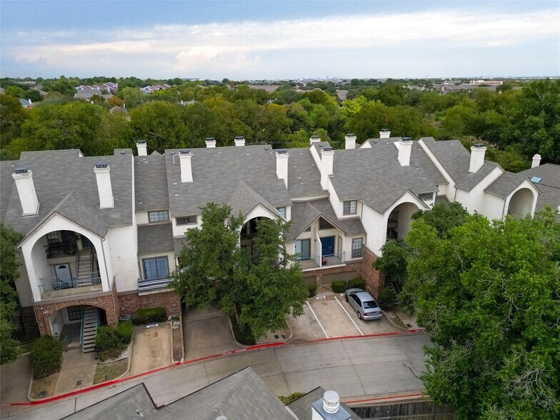 More Photos Of 501 Arbor Creek Dr, Euless Apartments For Sale