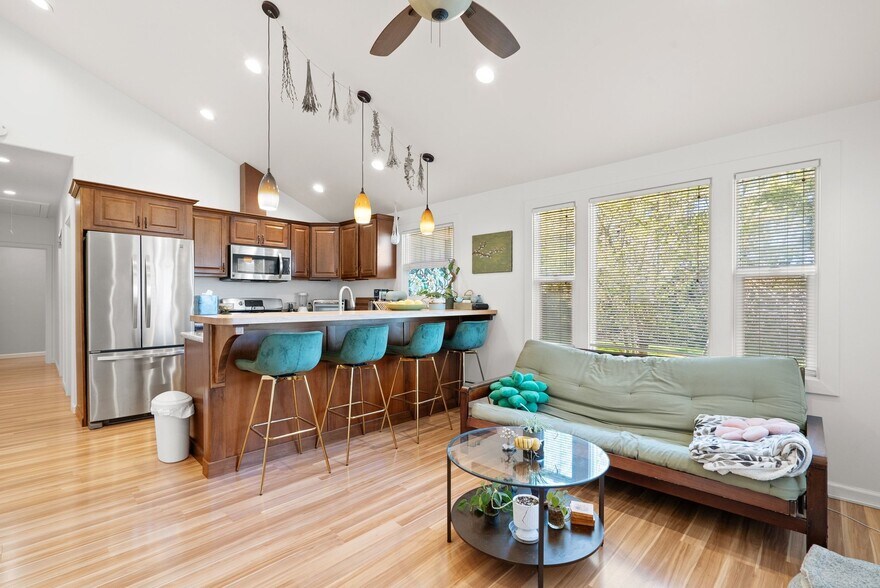 More Photos Of 420 Capitola Road Ext, Santa Cruz Apartments For Sale