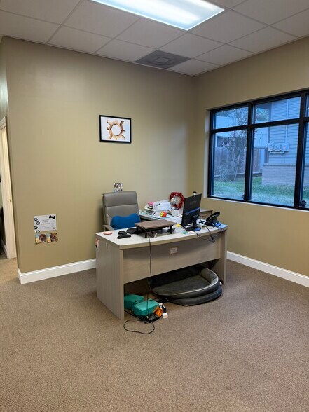 More Photos Of 8720-A Northpark Blvd, Charleston Office For Lease