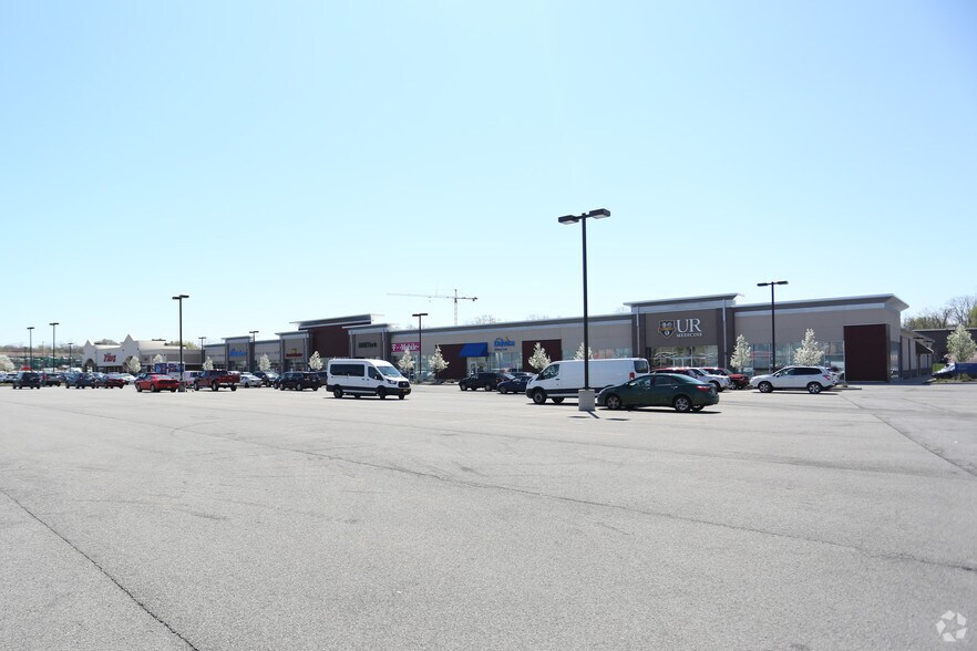 More Photos Of 999 Ridge Rd E, Rochester Unknown For Lease