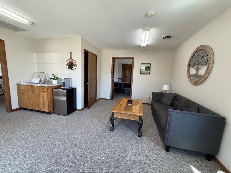 More Photos Of 304 Henriette Ave, Crivitz Office For Lease