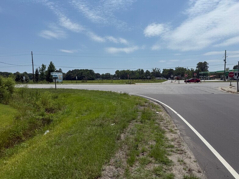 More Photos Of 5238 US Highway 264 W, Washington Land For Sale