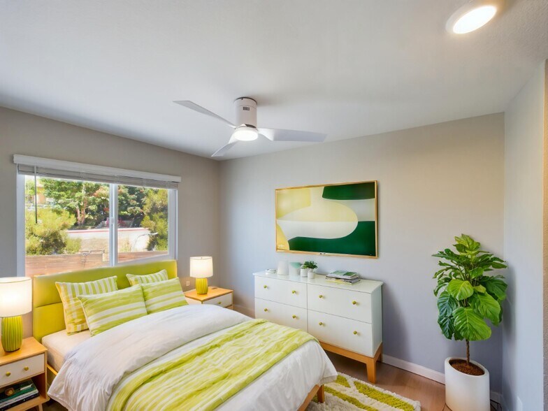 More Photos Of 185 Saxony Rd, Encinitas Apartments For Sale