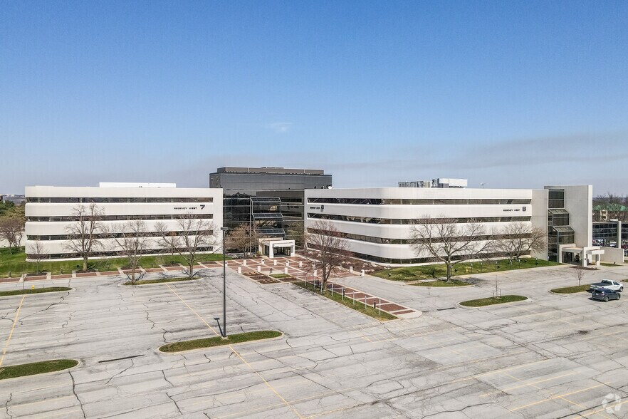 More Photos Of 4350 Westown Pky, West Des Moines Office For Lease