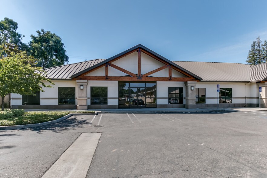 More Photos Of 1110 Tully Rd, Modesto Medical For Lease