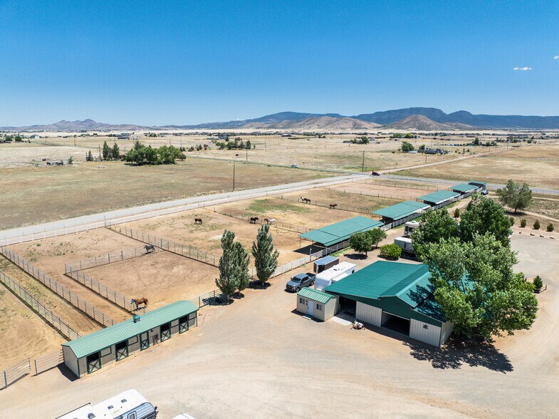More Photos Of 7950 N Coyote Springs Rd, Prescott Valley Horse Stables For Sale