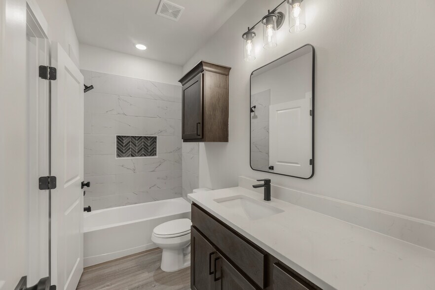 More Photos Of 514 Deacon Dr W, College Station Apartments For Sale