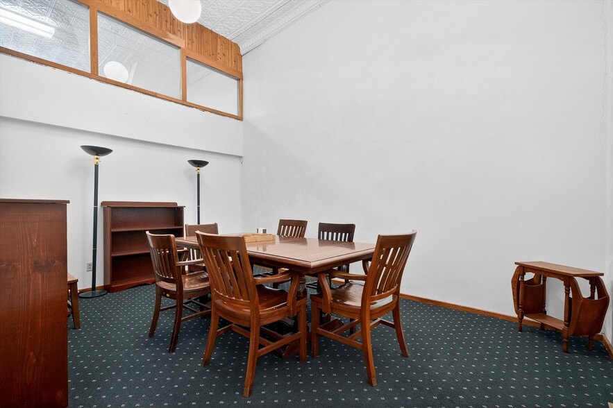 More Photos Of 210 E 5th Ave, Tarentum Office For Sale