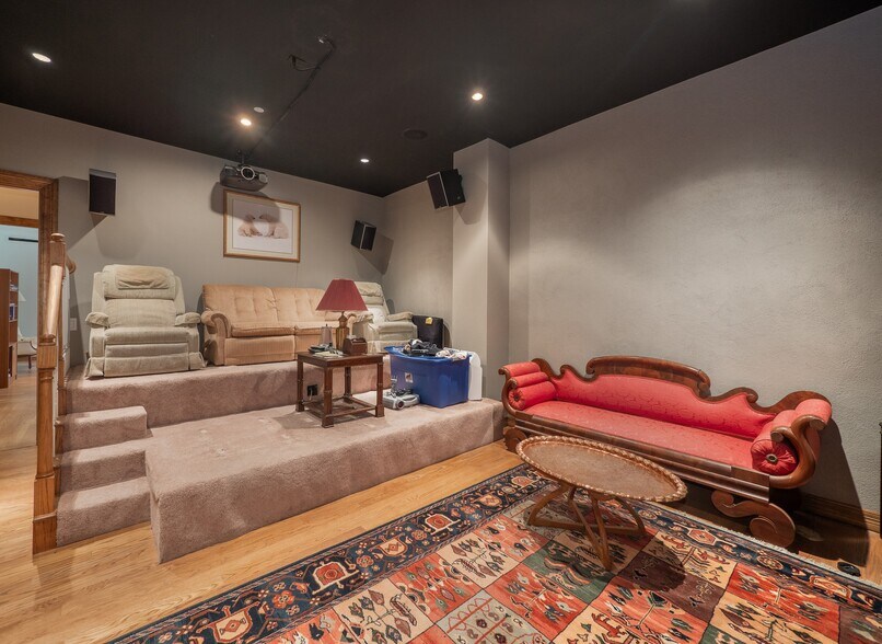 More Photos Of 805 N Congress Ave, Austin Storefront Retail Residential For Sale