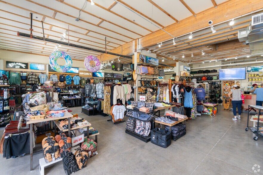 More Photos Of 68-1330 Mauna Lani Dr, Kamuela Unknown For Lease