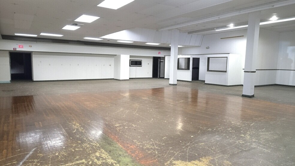 More Photos Of 43 E Bridge St, Spring City Unknown For Lease