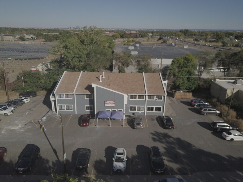 More Photos Of 620 Miller Ct, Lakewood Freestanding For Lease