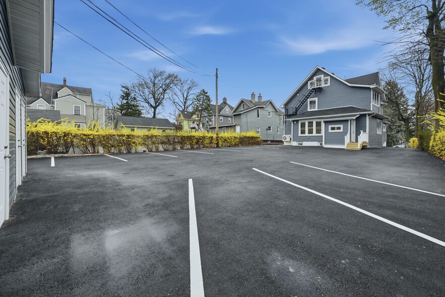 More Photos Of 82 Grove St, Montclair Apartments For Sale