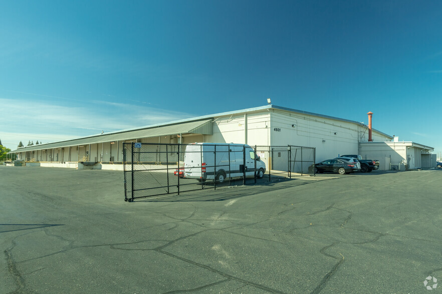 Primary Photo Of 4601 Lang Ave, Mcclellan Manufacturing For Lease