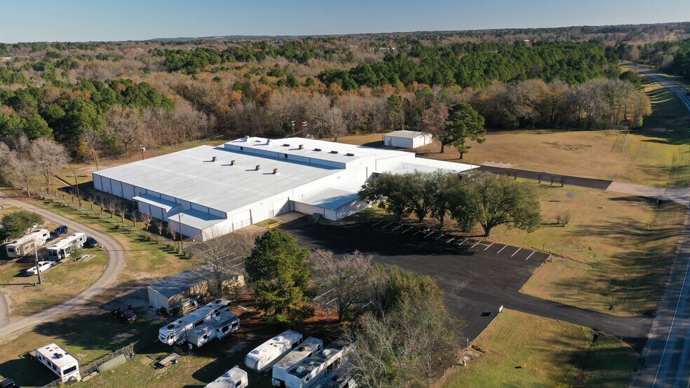 More Photos Of 600 S Loop 485, Gladewater Manufacturing For Lease