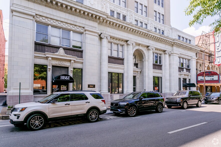Primary Photo Of 721 Broad St, Chattanooga Apartments For Sale