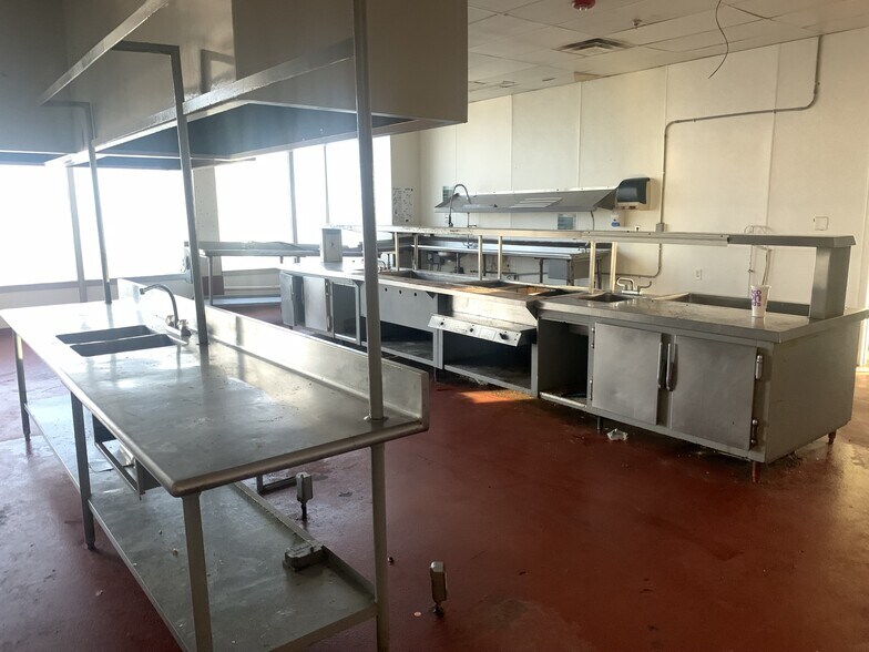 More Photos Of 511 Fort St, Port Huron Office Residential For Sale
