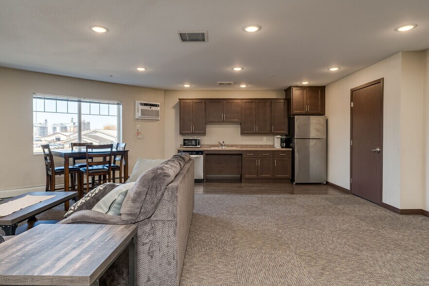 More Photos Of 1685 N Redding Ave, Windom Apartments For Sale