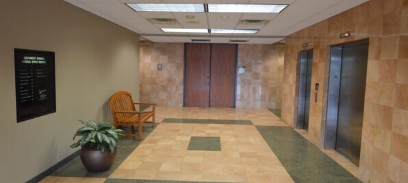 More Photos Of 7390 Barlite Blvd, San Antonio Medical For Sale