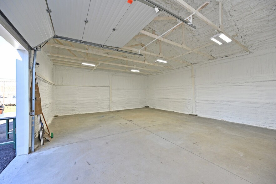 More Photos Of 340 W Main St, Batavia Office For Sale