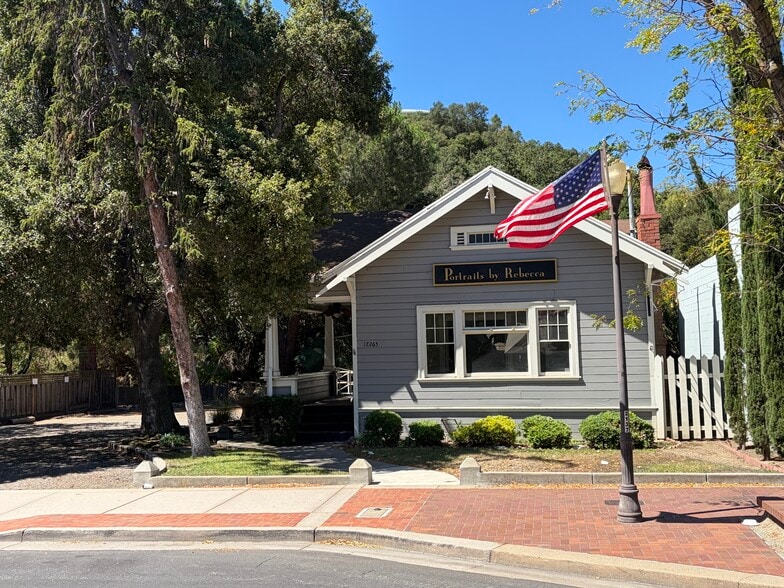 More Photos Of 17265 Monterey St, Morgan Hill Freestanding For Lease