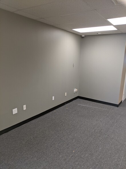 More Photos Of 8441 Belair Rd, Nottingham Medical For Lease