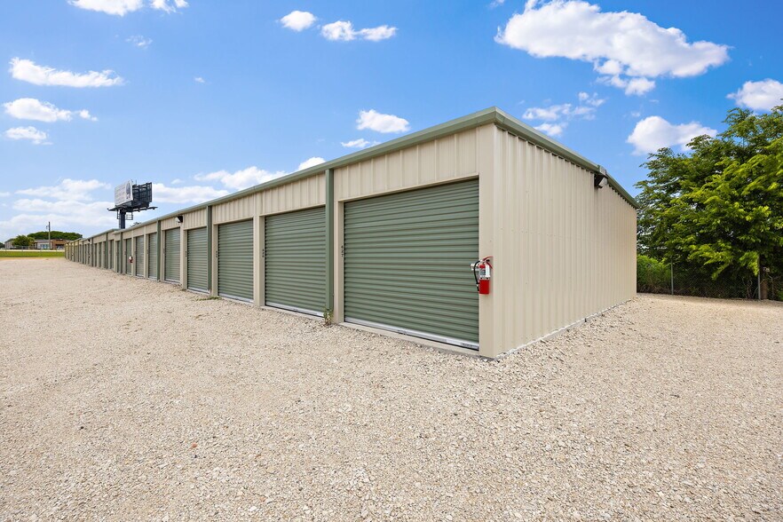 More Photos Of 3740 S Highway 287, Waxahachie Self Storage For Sale