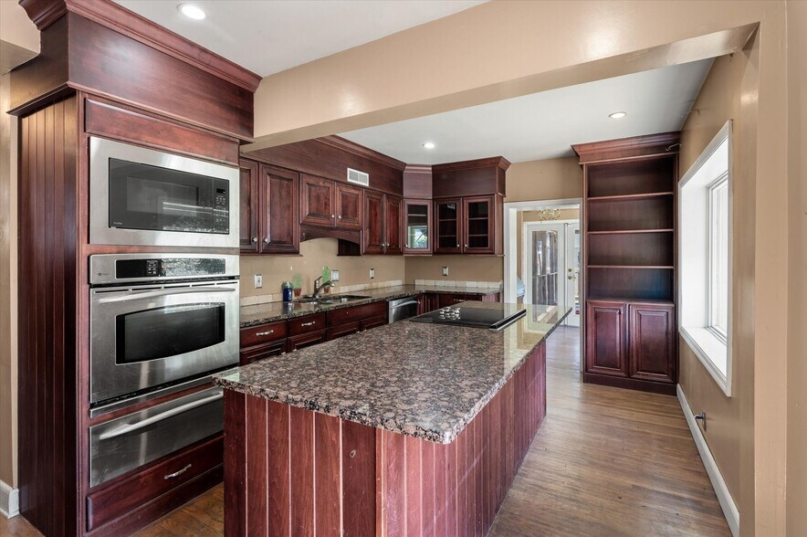 More Photos Of 565 Savannah Hwy, Charleston Office Residential For Sale