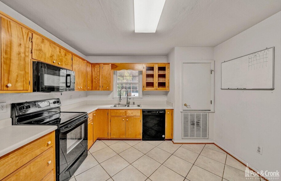 More Photos Of 1314 Archbold Ave NE, Roanoke Apartments For Sale