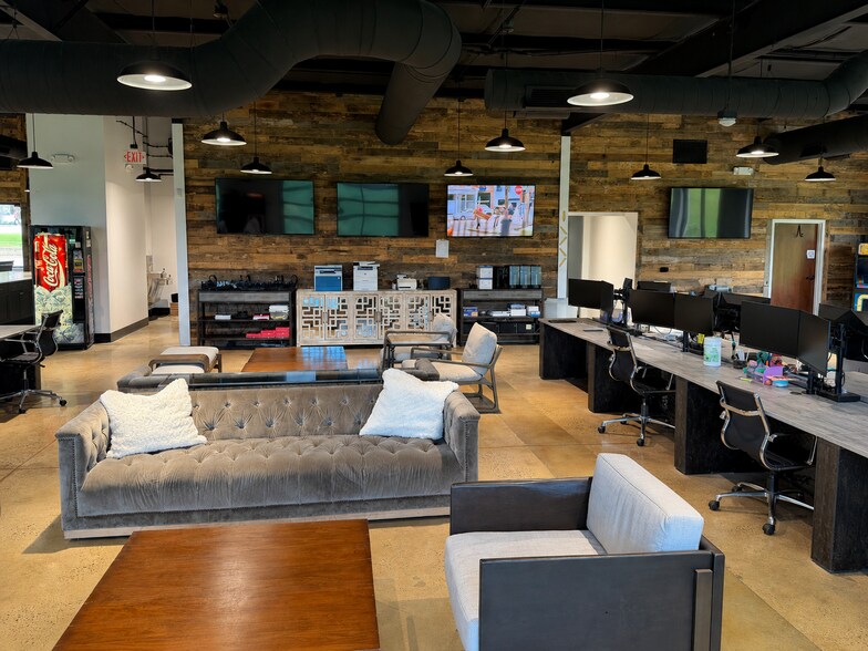 More Photos Of 18820 Statesville Rd, Cornelius Storefront Retail Office For Sale