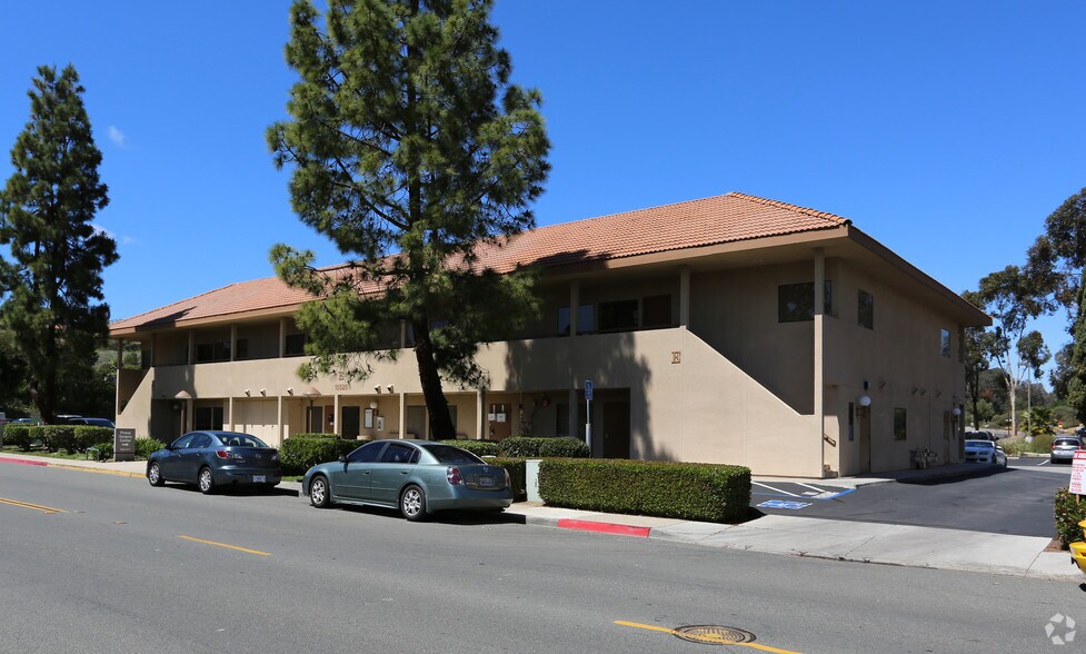 More Photos Of 15525 Pomerado Rd, Poway Office For Sale