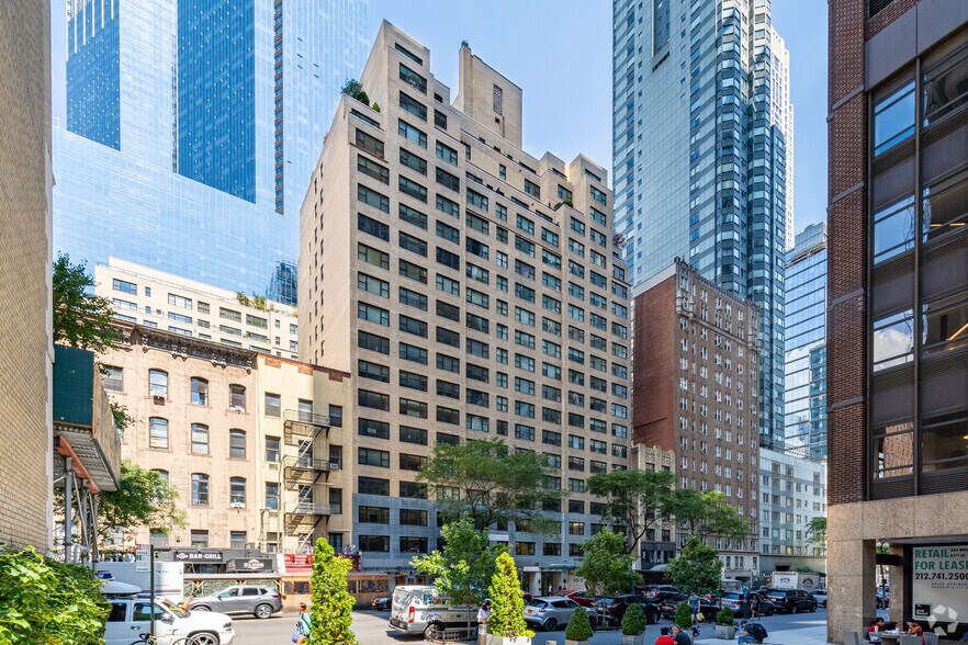 Primary Photo Of 330 W 58th St, New York Apartments For Lease