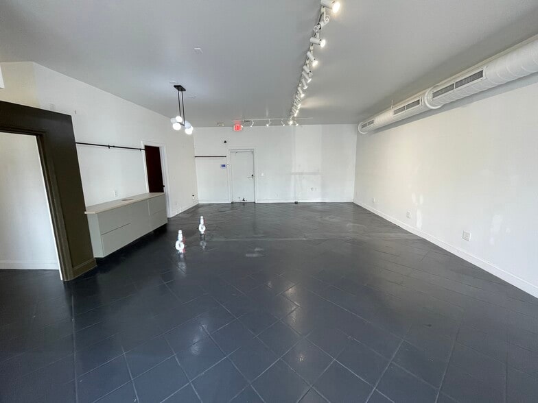 More Photos Of 936 Savannah Hwy, Charleston Freestanding For Lease