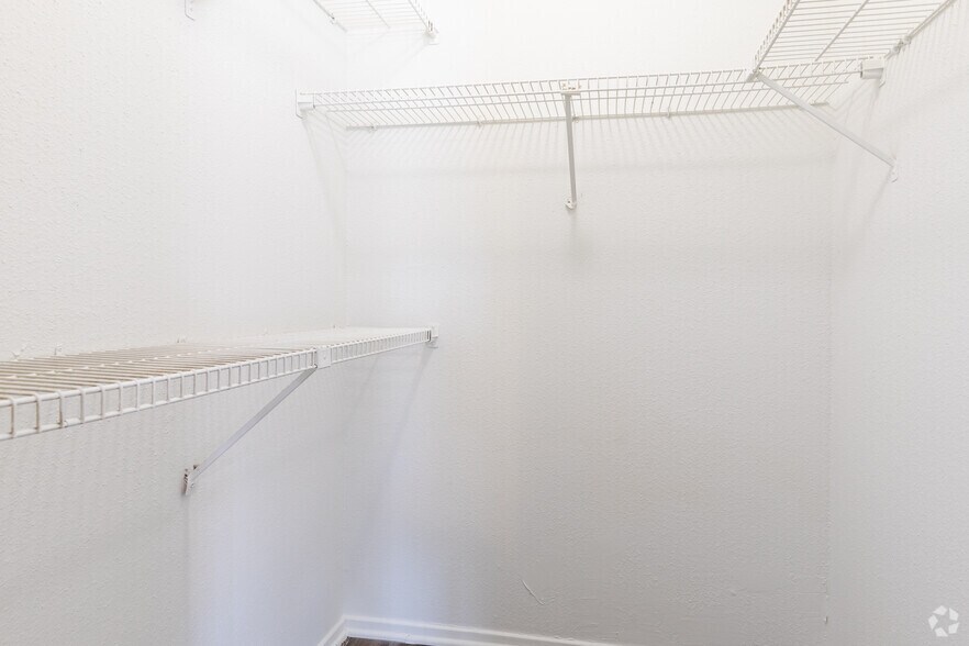 More Photos Of 1010 Magnolia Dr, Freeport Apartments For Sale