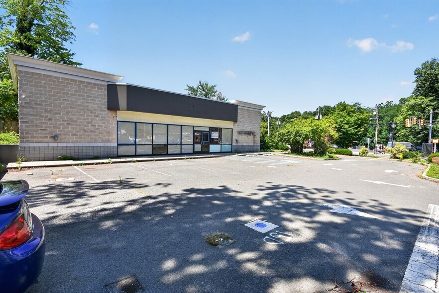 More Photos Of 1478 South Ave, Plainfield Convenience Store For Sale