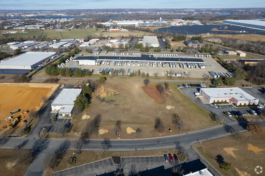 More Photos Of 2203-2205 Wallace Blvd, Cinnaminson Industrial For Lease