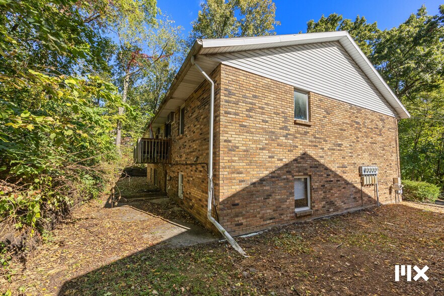 More Photos Of 118-130 S Clarendon St, Kalamazoo Apartments For Sale