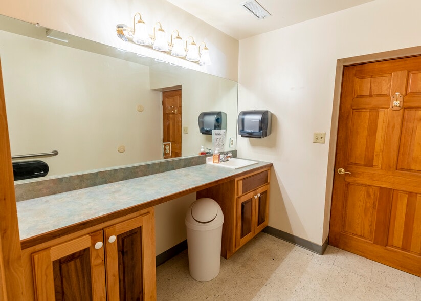 More Photos Of 1667 Cartersville Rd, Cartersville Flex For Sale