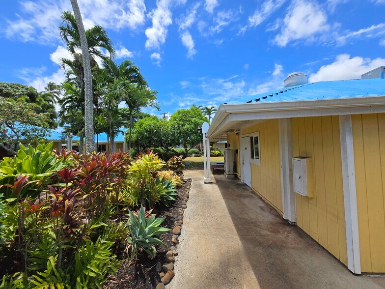 More Photos Of 4-356 Kuhio Hwy, Kapaa Unknown For Lease