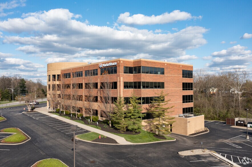 More Photos Of 5151 Pfeiffer Rd, Blue Ash Office For Lease
