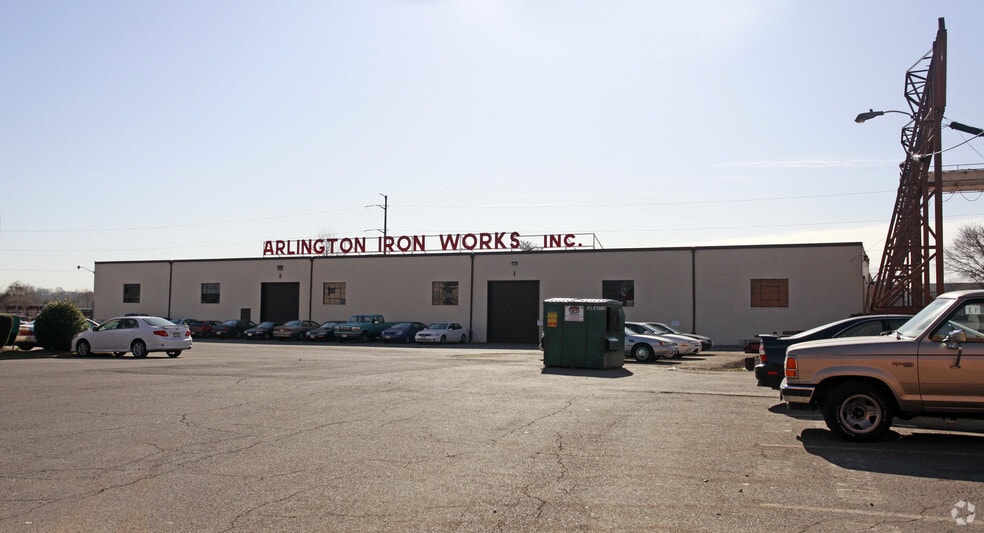 Primary Photo Of 9129 Euclid Ave, Manassas Warehouse For Lease