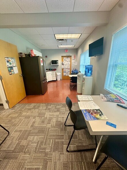 More Photos Of 23 Spring St, Scarborough Medical For Lease