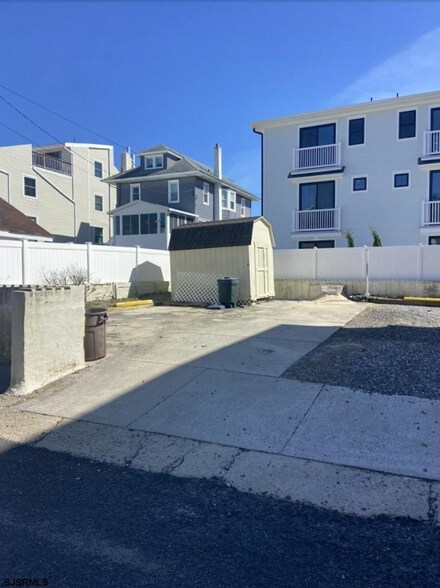 More Photos Of 611 E 7th St, Ocean City Apartments For Sale
