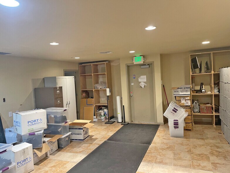 More Photos Of 525 Portal St, Cotati Distribution For Sale